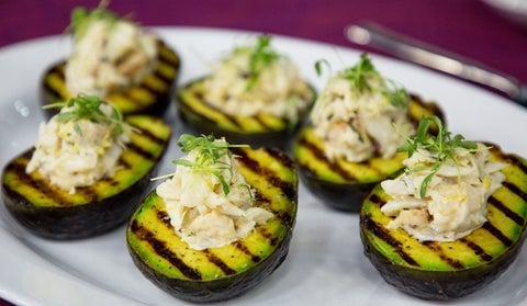 Stuffed_grilled_avocados_1_480x480