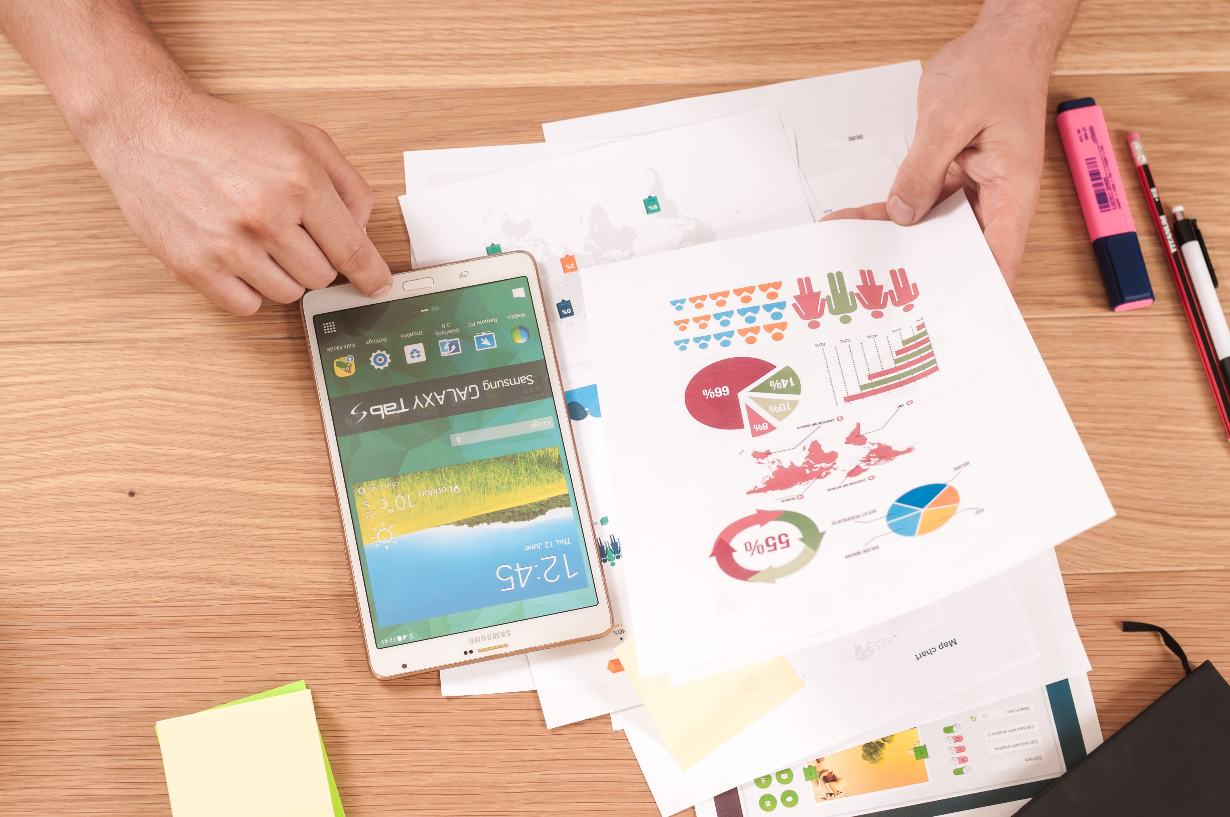 A person tracking KPIs.