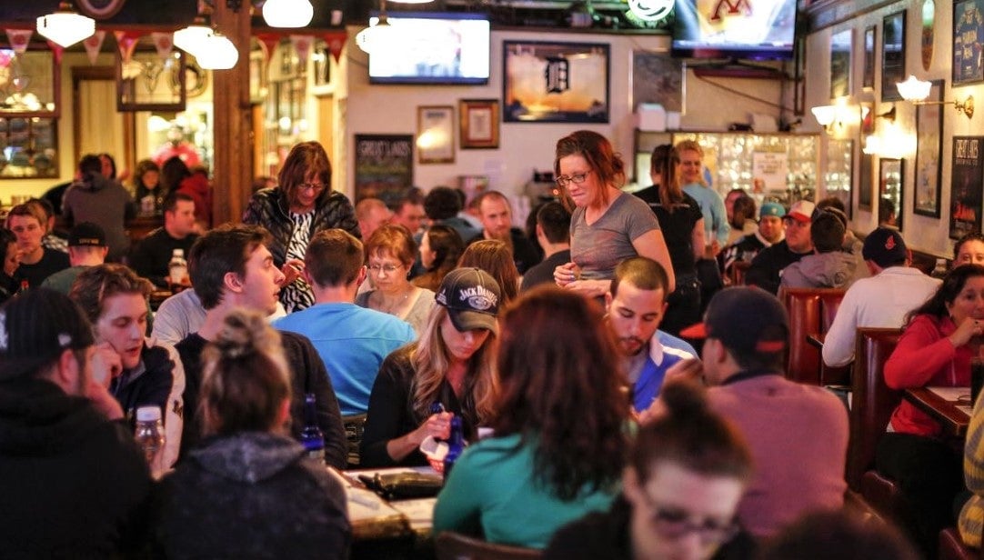 restaurant servers buried in the weeds during dinner rush