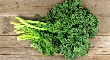 Kale Health Benefits (and How to Cook It)